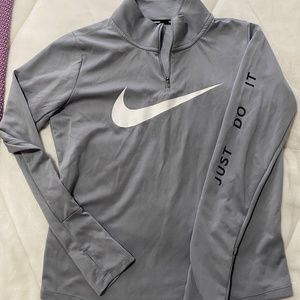 Nike pullover
